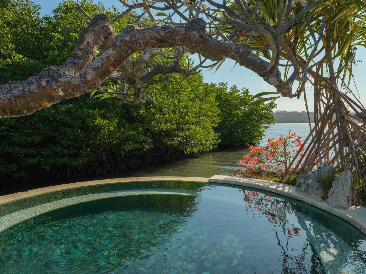 Mimpi Resort Menjangan Banyuwedang Exterior foto